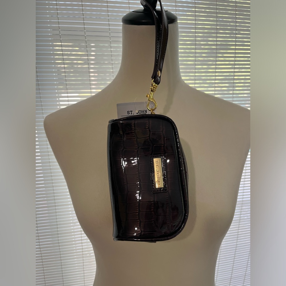 St John Knits Leather Brown Crocodile Wristlet Bag NWT MSRP $150